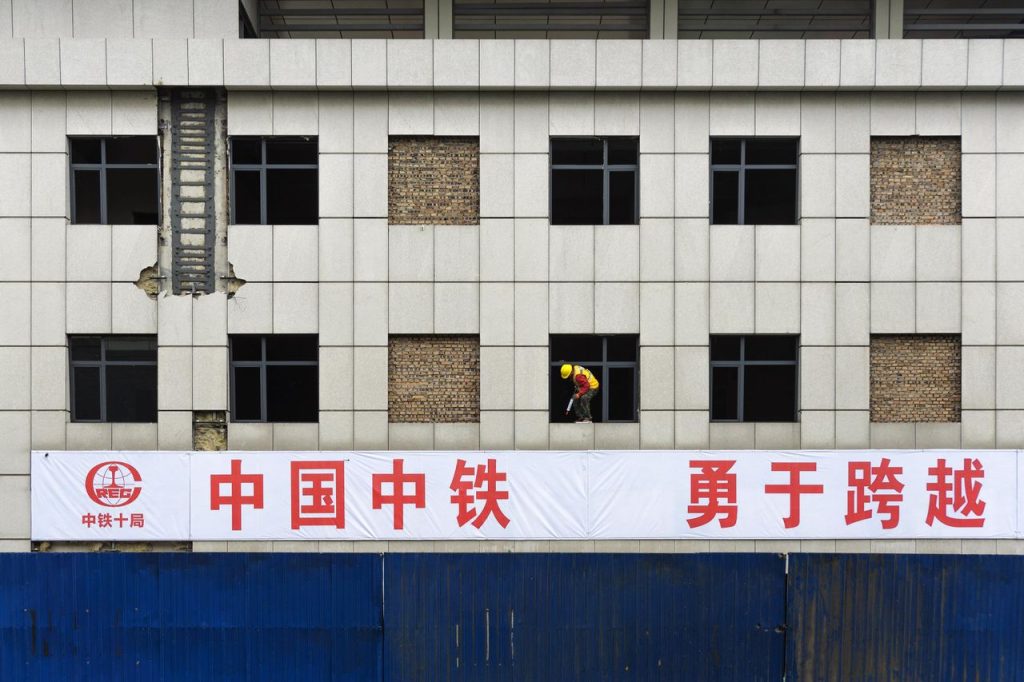 aktivitas manufaktur China dan efisiensi produksi